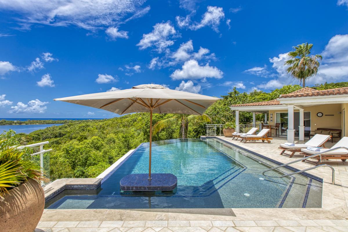 2- Location villa piscine Sea Vous Play Terres Basses Saint Martin_piscine